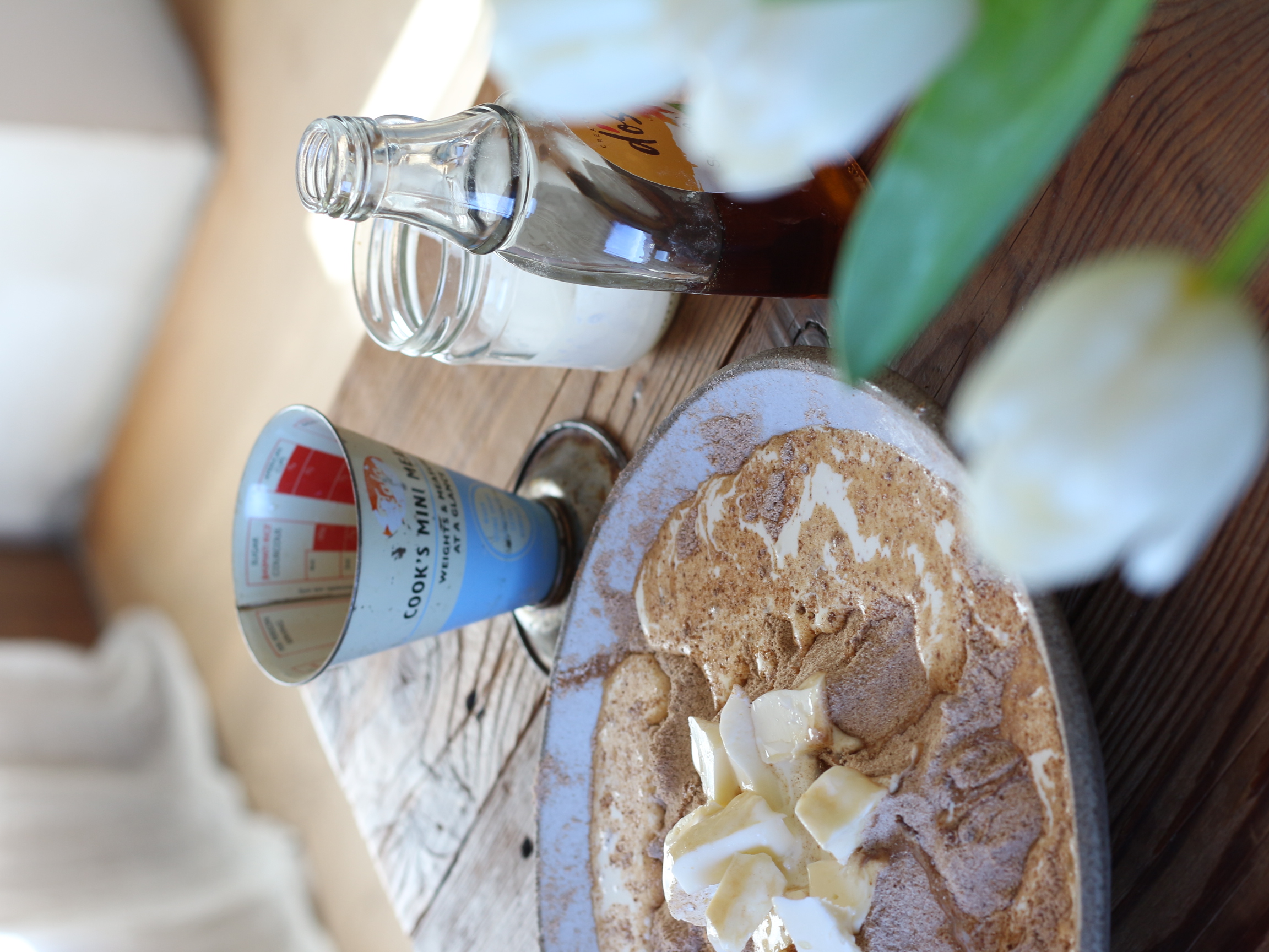 ingredienti per biscotti speziati